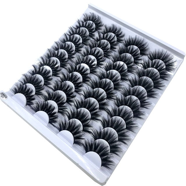 Natural false eyelashes