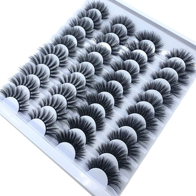 Natural false eyelashes