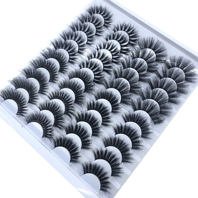 Natural false eyelashes