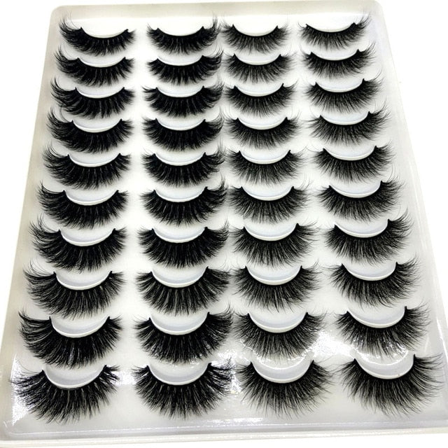 Natural false eyelashes